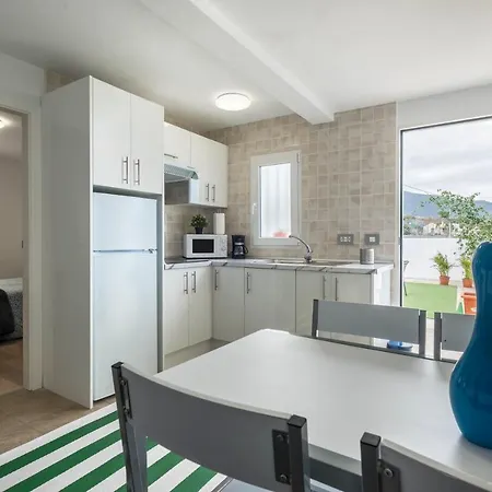 아파트 Apartamento Marcel 라오로타바