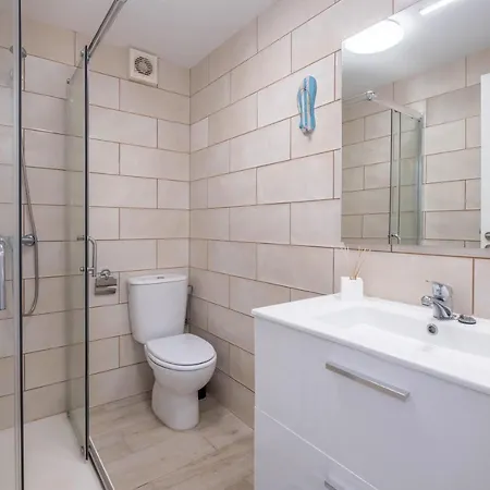 아파트 Apartamento Marcel 라오로타바